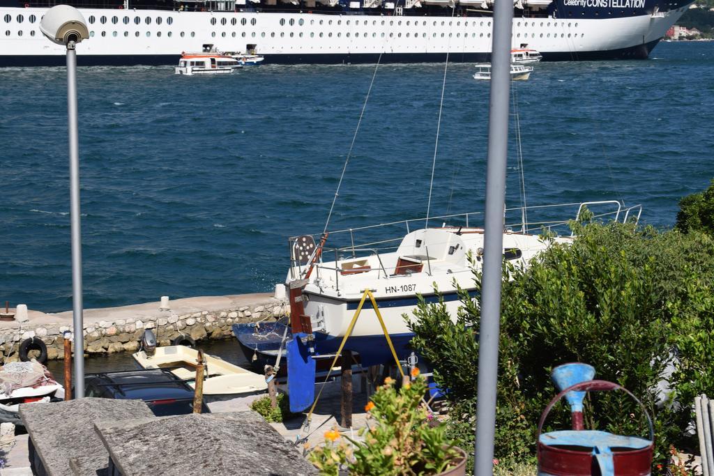 Captain'S House In Dobrota Kotor Luaran gambar